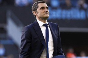 爱游戏体育-菲尼克斯太阳训练开放日，赛前迎来里程碑引欢呼，西甲在即，团队化学反应显著(我们的朋友菲尼克斯)