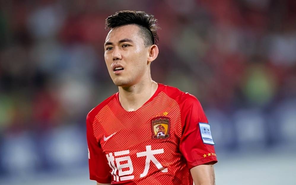 关于窗口期武汉三镇调整名单以备亚冠;临场应变环节打磨;质疑声仍在;资深球员宣示担当的信息 关于窗口期武汉三镇调整名单以备亚冠;临场应变环节打磨;质疑声仍在;资深球员宣示担当的信息