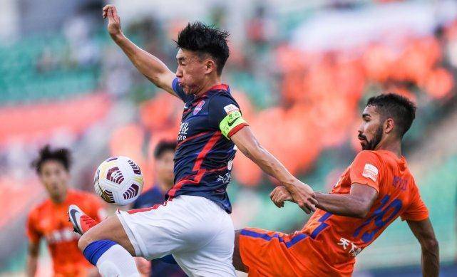 包含窗口期埃因霍温备战德甲，官宣签约细节曝光，底气十足，阵容厚度经受考验的词条