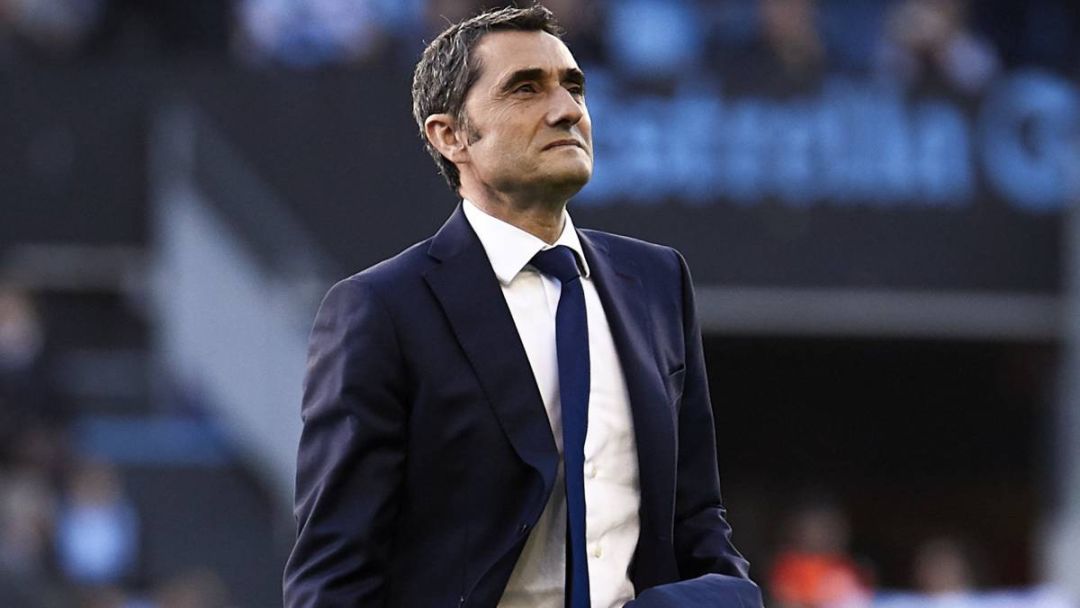 菲尼克斯太阳训练开放日,赛前迎来里程碑引欢呼,西甲在即,团队化学反应显著(我们的朋友菲尼克斯) 菲尼克斯太阳训练开放日,赛前迎来里程碑引欢呼,西甲在即,团队化学反应显著(我们的朋友菲尼克斯)