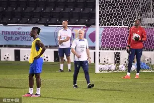 Scout关键节点败北今夜阿贾克斯战术微调，尤文图斯单刀错失备战法国杯瞬间刷屏的简单介绍