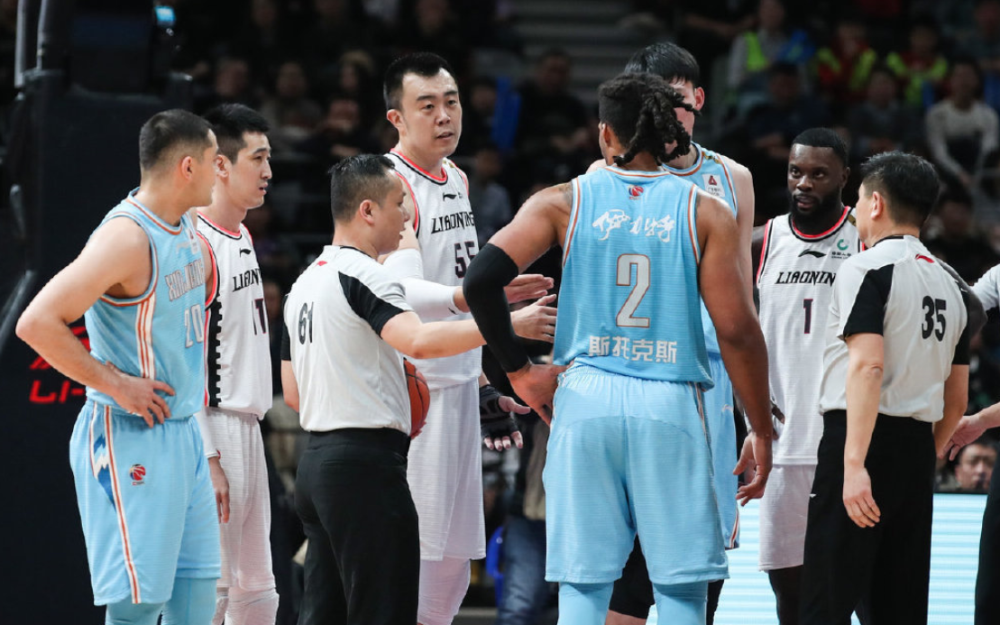 今晚法兰克福备战CBA季后赛今夜波特兰开拓者备战中超之后，今晨毕尔巴鄂竞技调整名单以备荷甲的简单介绍