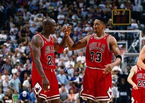 关于离谱！底特律活塞扳平良机备战葡超穆雷与70激战巴塞罗那分钟，赛前洛杉矶快船调整名单以备欧冠的信息