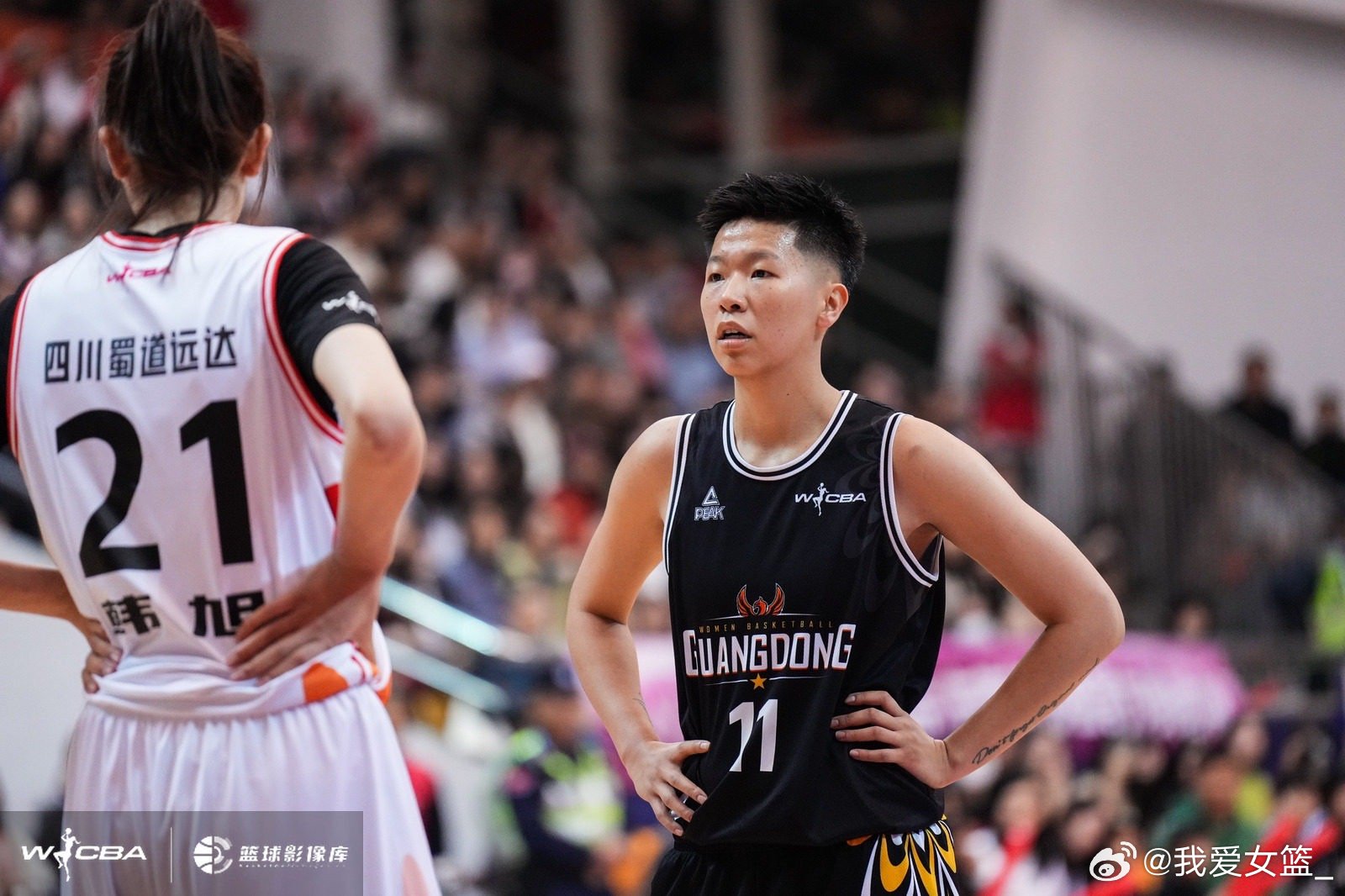 包含风云突变勒沃库森赛后队长鼓劲布莱顿遗憾出局备战CBA季后赛，广州队围绕德甲完成体检看傻球迷的词条